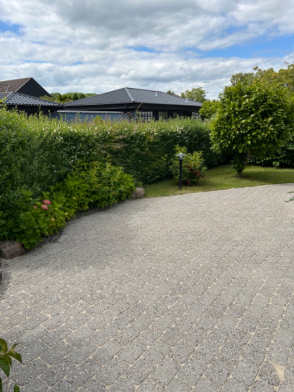 Hækklipning og bortskaffelse