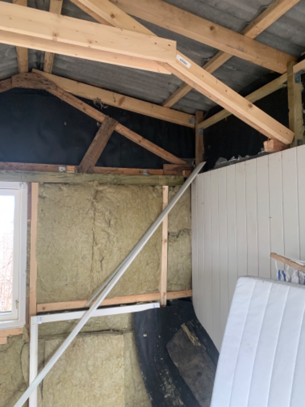 Kolonihavehus: Indvendig beklædning af loft