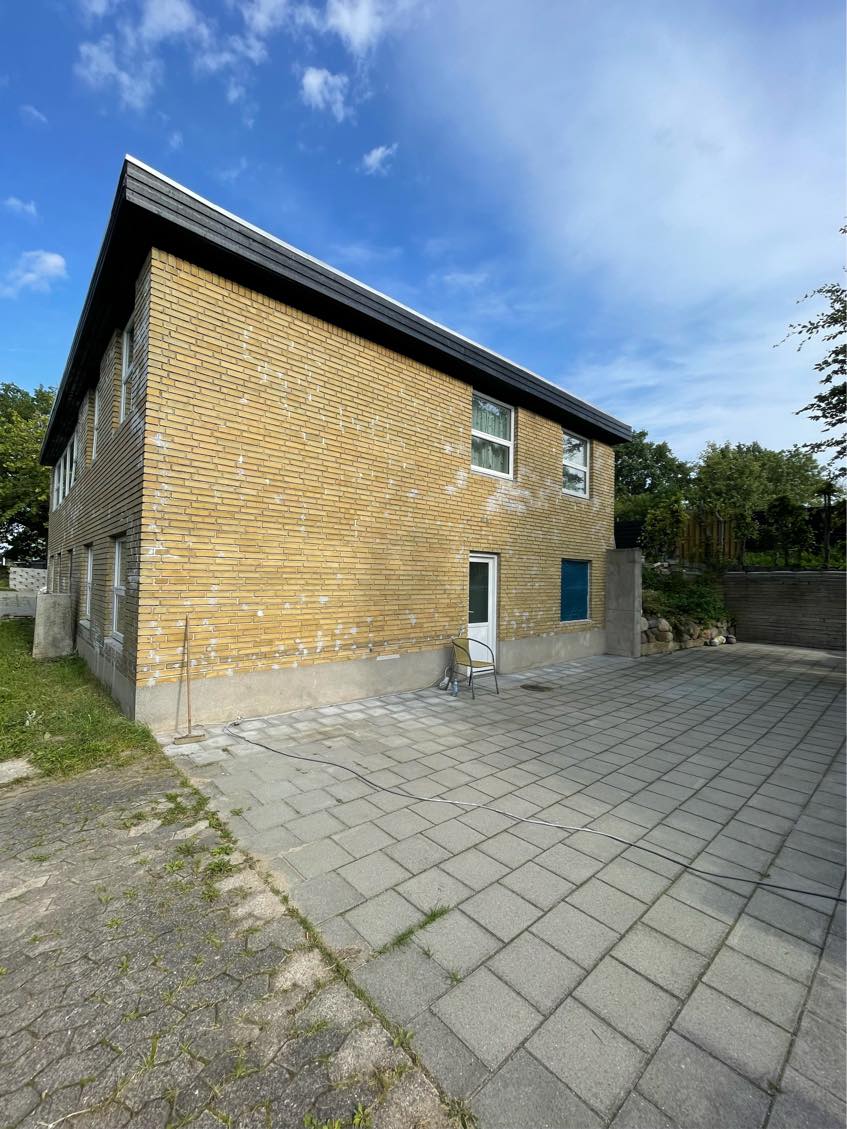 Facadepudsning - kun arbejdskraft