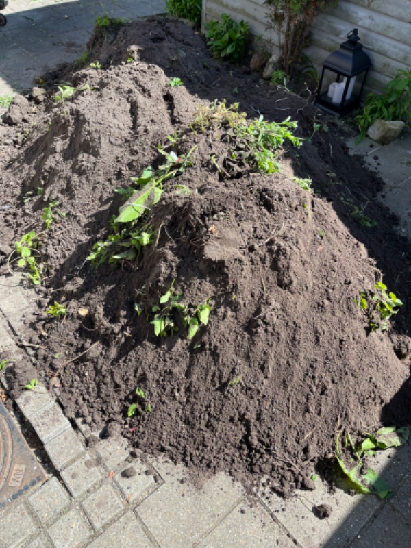 Jordbortkørsel og genbrugsplads tur