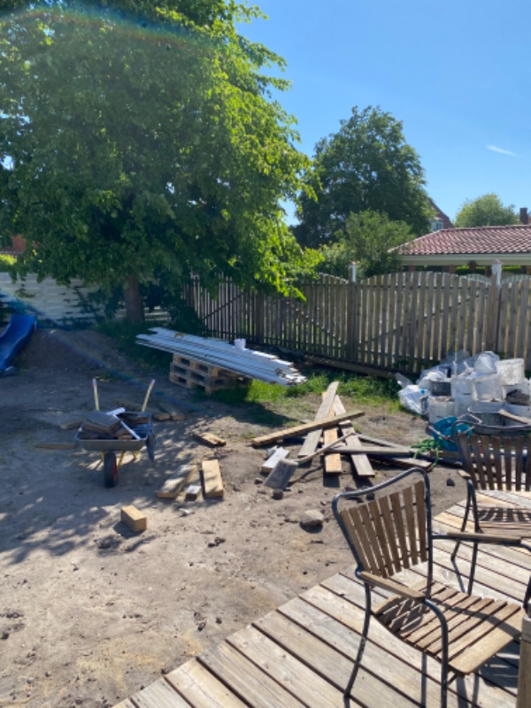 Fræsning og planering af jord