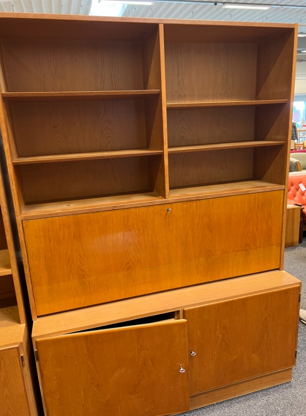 Hjælp til at køre reol/kommode (ca. 3. km)