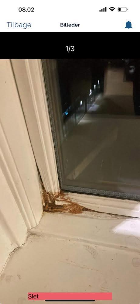 Skifte vindue og reparere en karm efter råd i lejlighed på 5. Sal Enghavevej