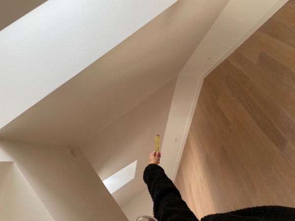 Opsætning af skillevæg med dør