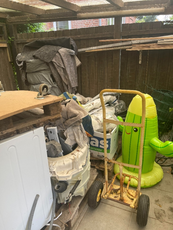 Bortskaffelse af EU-paller og skrald