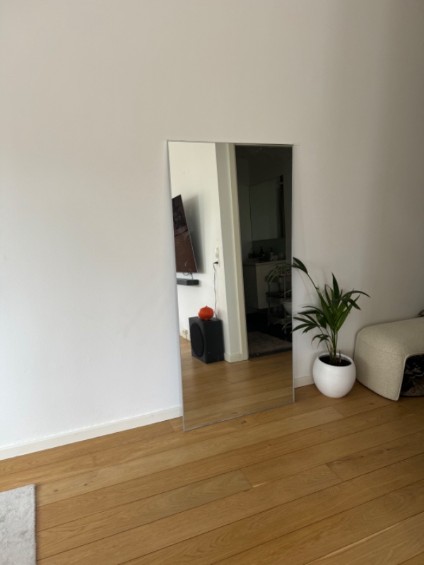 Ophængning af 3 spejle og et billede