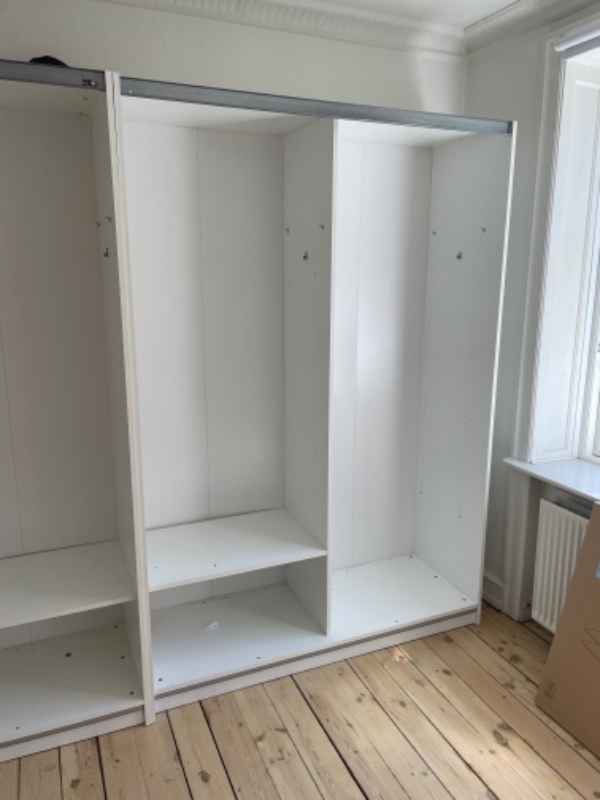 Fjernelse af 3 skabe