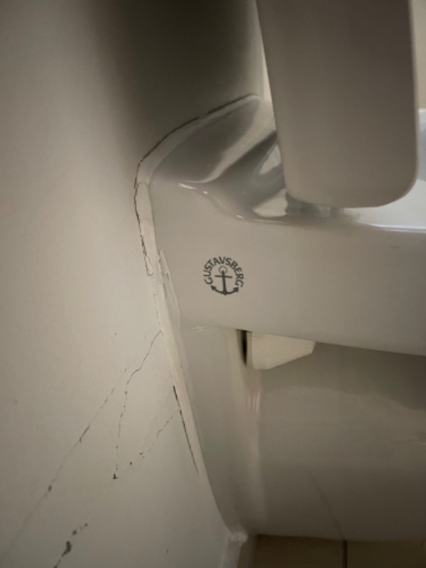 Skift af toiletkumme