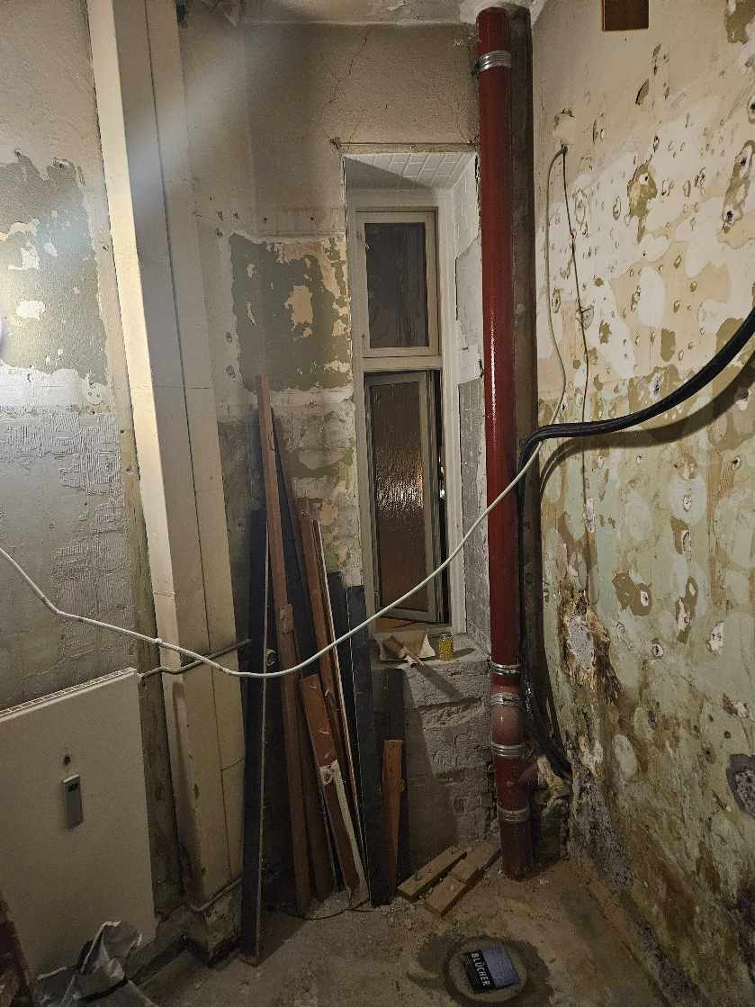 Pex rør installationer, fræsning og spartling