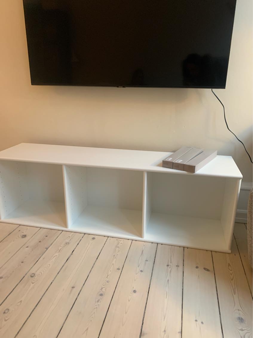 Ophængning af tv møbel