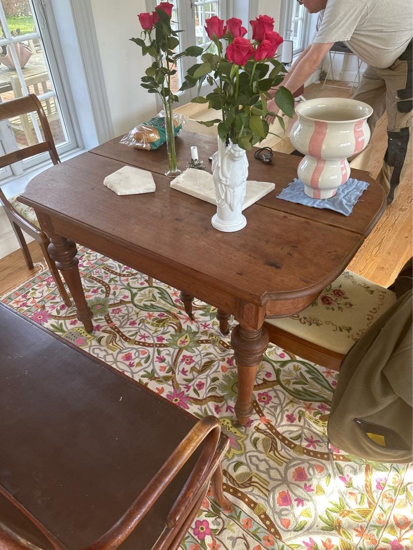 Hjælp til at obs! Skal blive i huset - flytte sofa, spisebord og andre småting