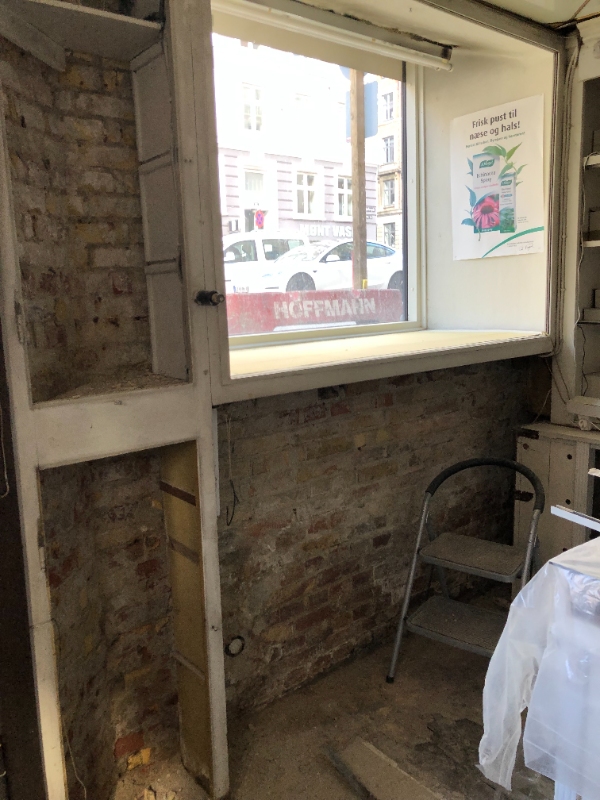 Murværk pudses, fugning, Lidt nedrivning og tømmerarbejde