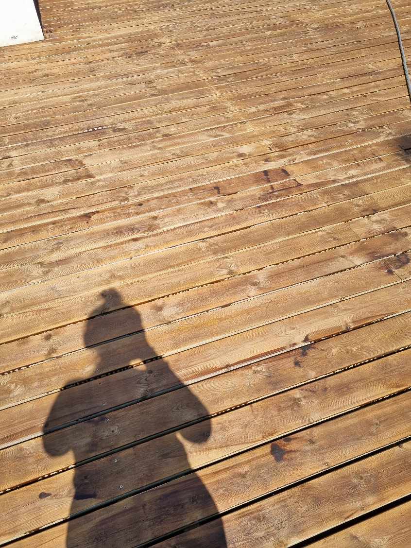 Slib og oliering af terrasse