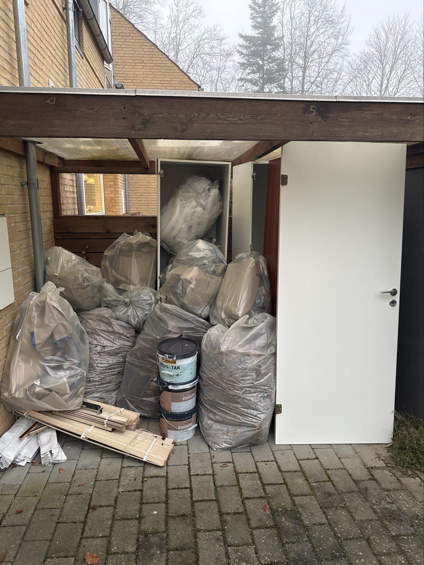 Afhentet skrald til genbrugspladsen