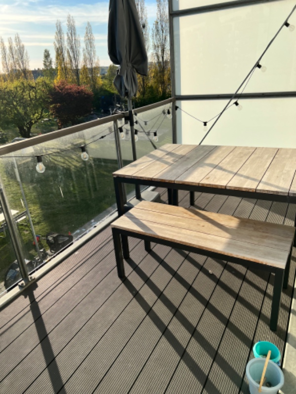 Skurring og rengøring af altan