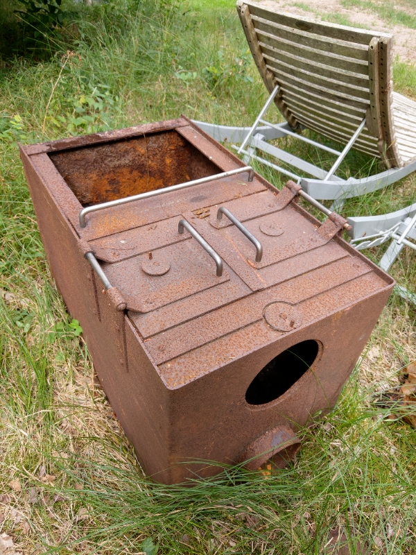 Afhentning og bortskaffelse af gammel jernbrændeovn (jernskrot) + gl. rusten cykel