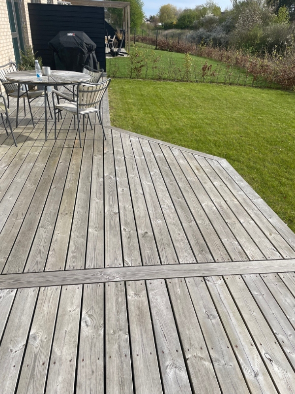 Udvidet en træterrasse