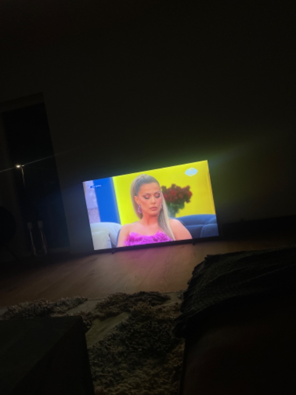 3 billeder maleri og 3 tv skal sættes på