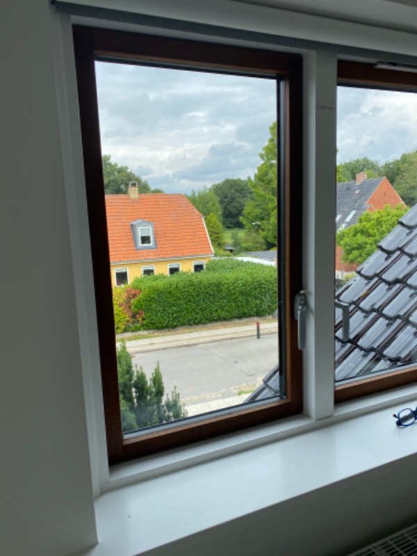 Oliering af vinduer indvendigt og udvendigt