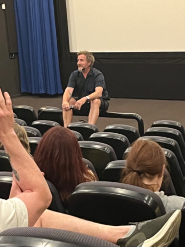 Rengøring og stort glasparti/vinduespudsning