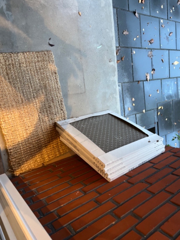 Lægges fliser ved indgang 3m2