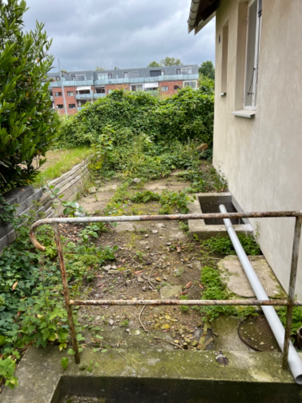 Haveoprydning og affaldskørsel