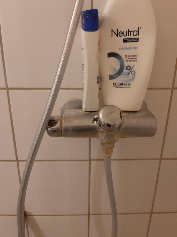 Skift af blandingsbatteri i badeværelset