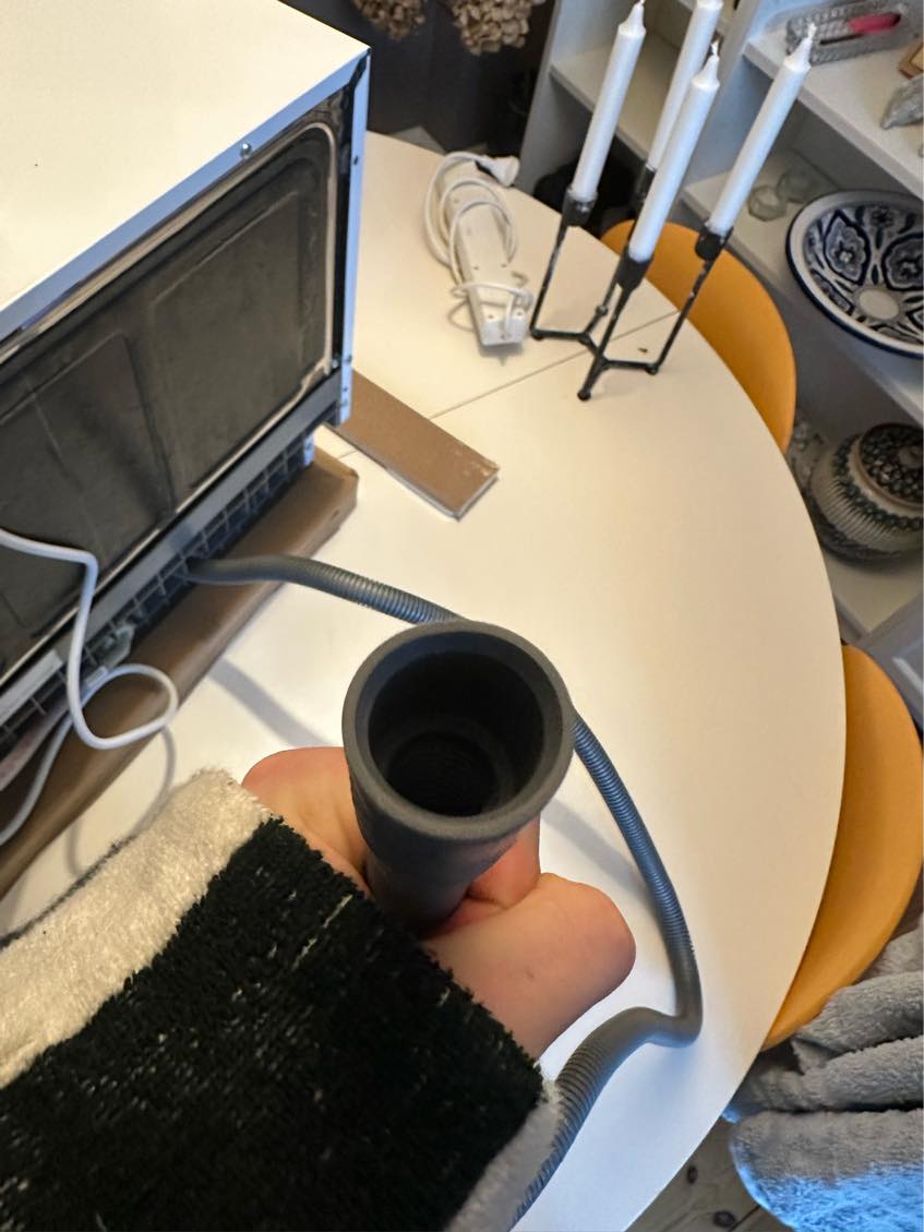 Installation af bord opvaskemaskine, og afløb