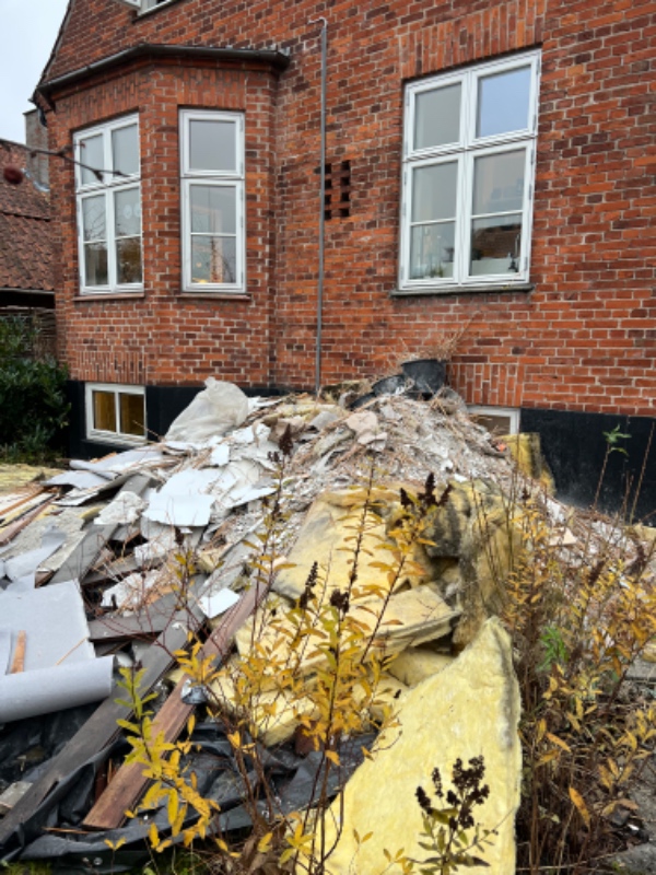 Afhentning af blandet byggeaffald