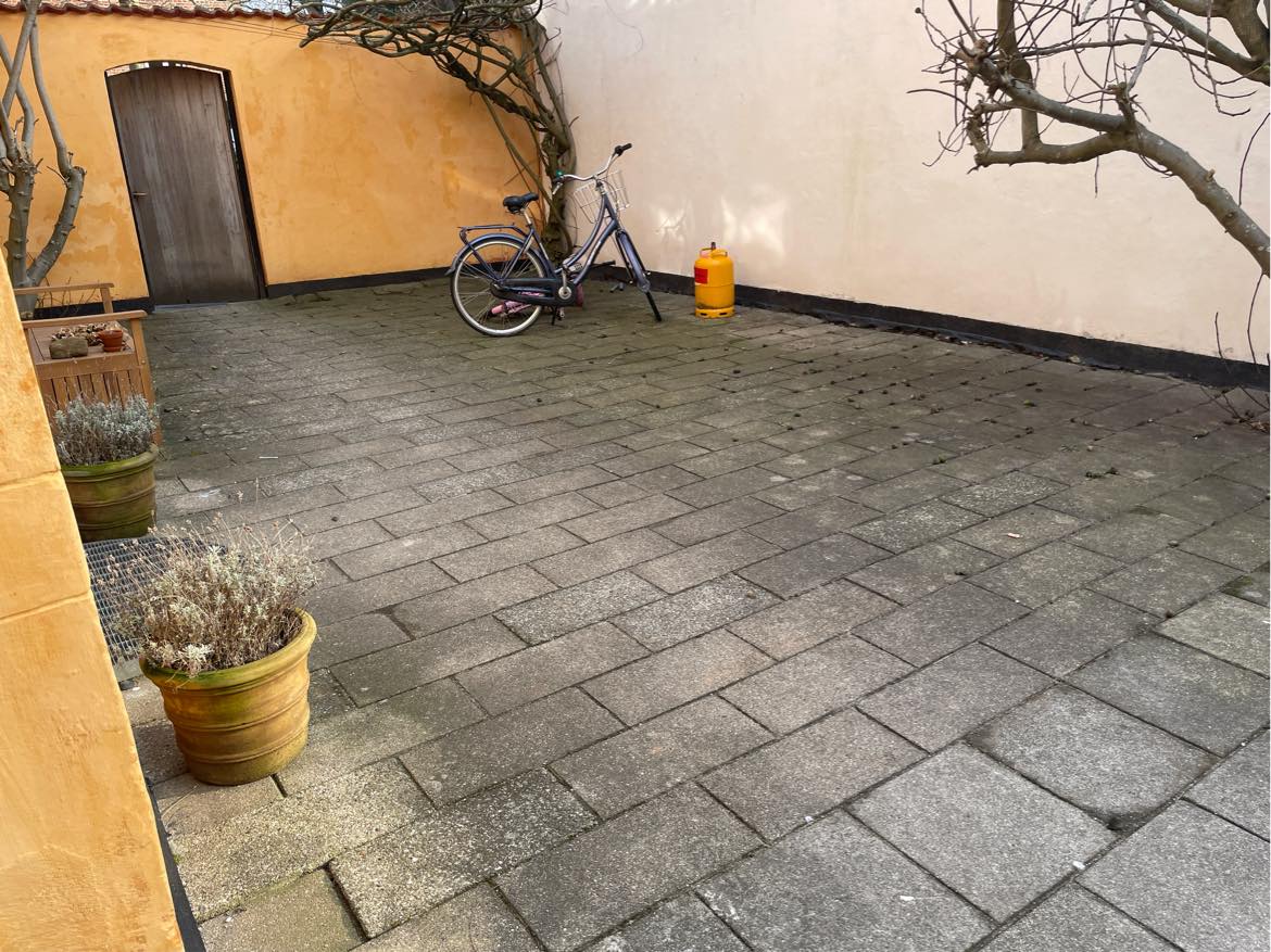 Havearbejde inkl fliserens