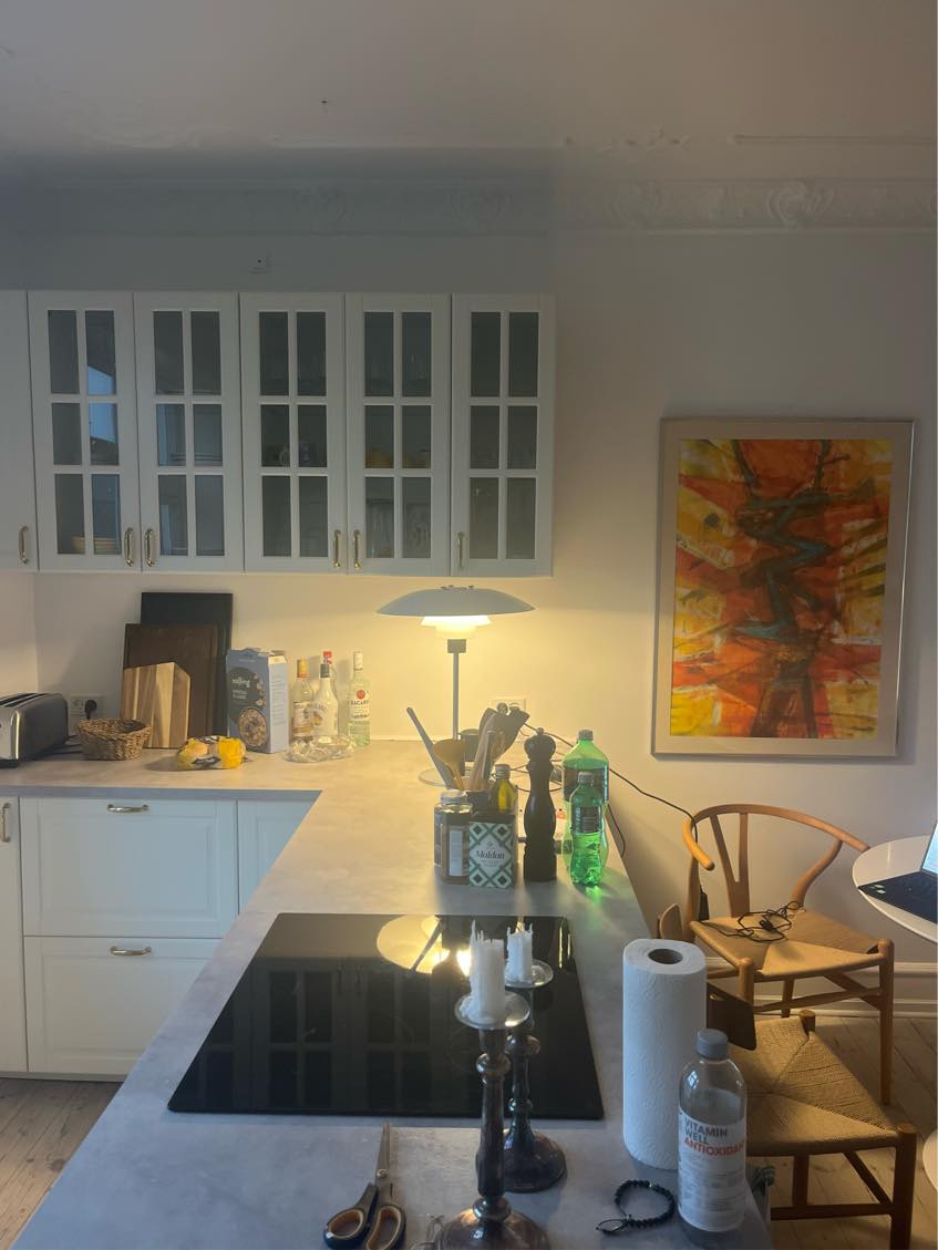 Sætte lamper og gardin op