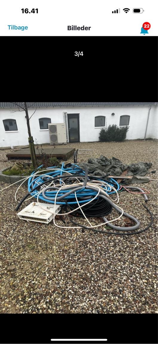 Bygge materialer / affald overskuds ting smides ud