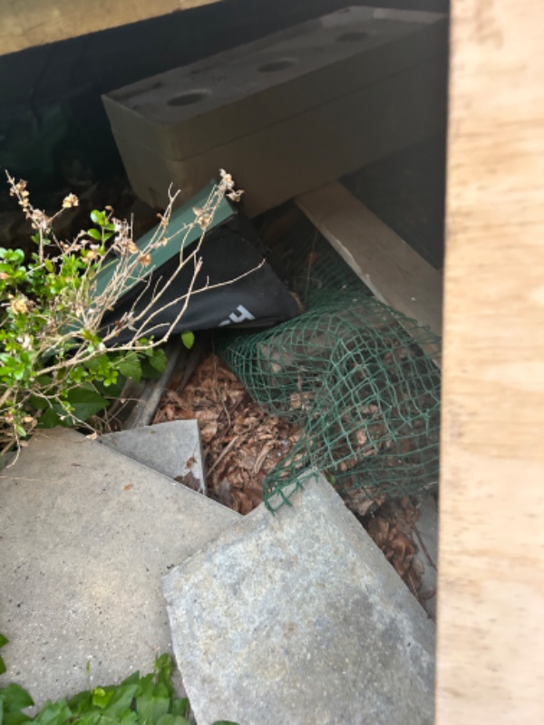 Bortskaffelse af sten og affald