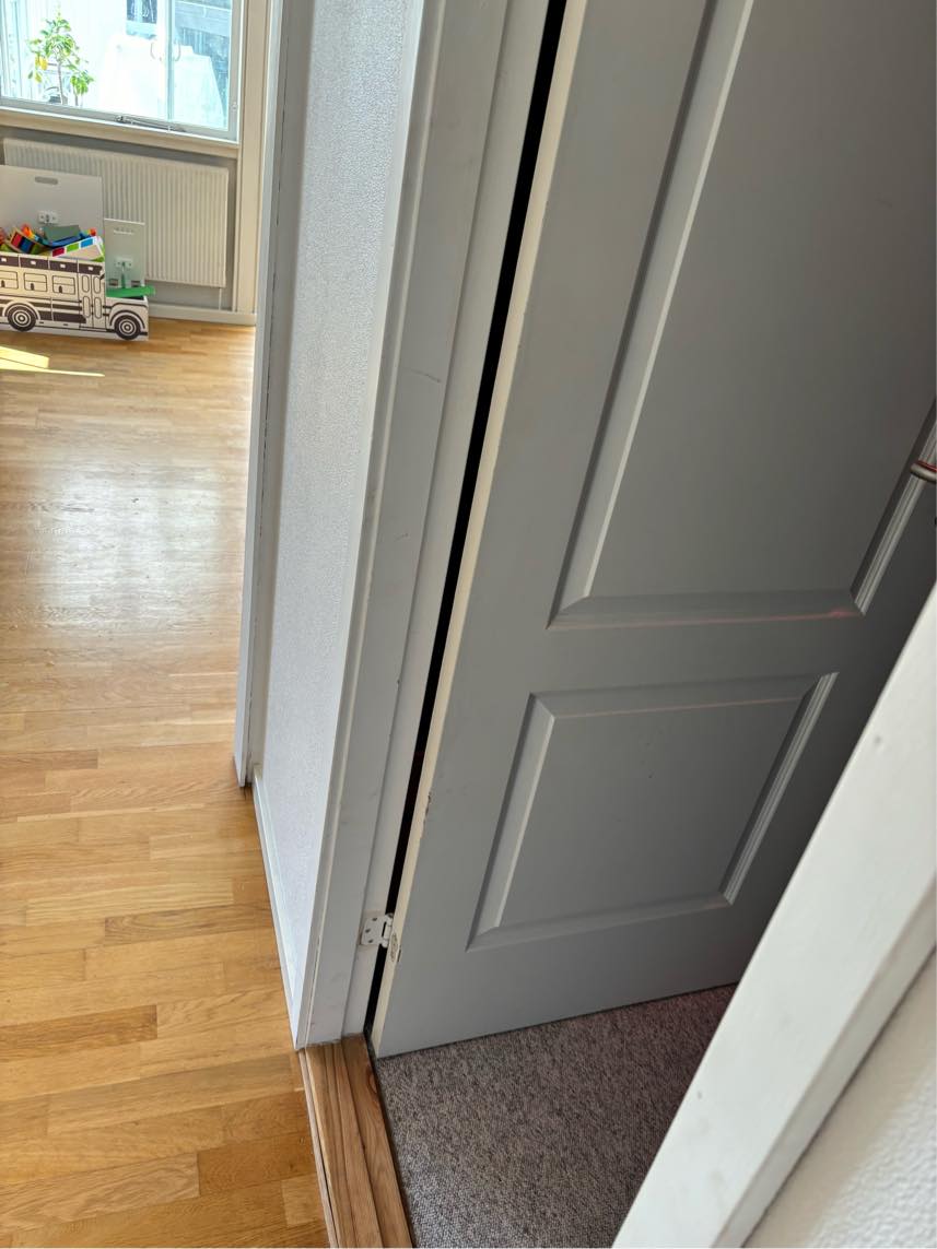 Dør skal vendes til udadgående