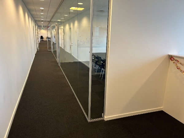 Ugentlig rengøring af kontor