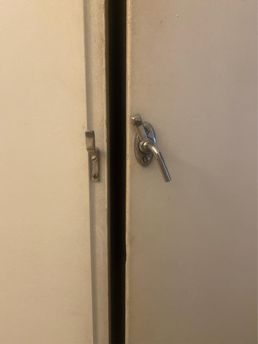 Sætte ny knager på min dør