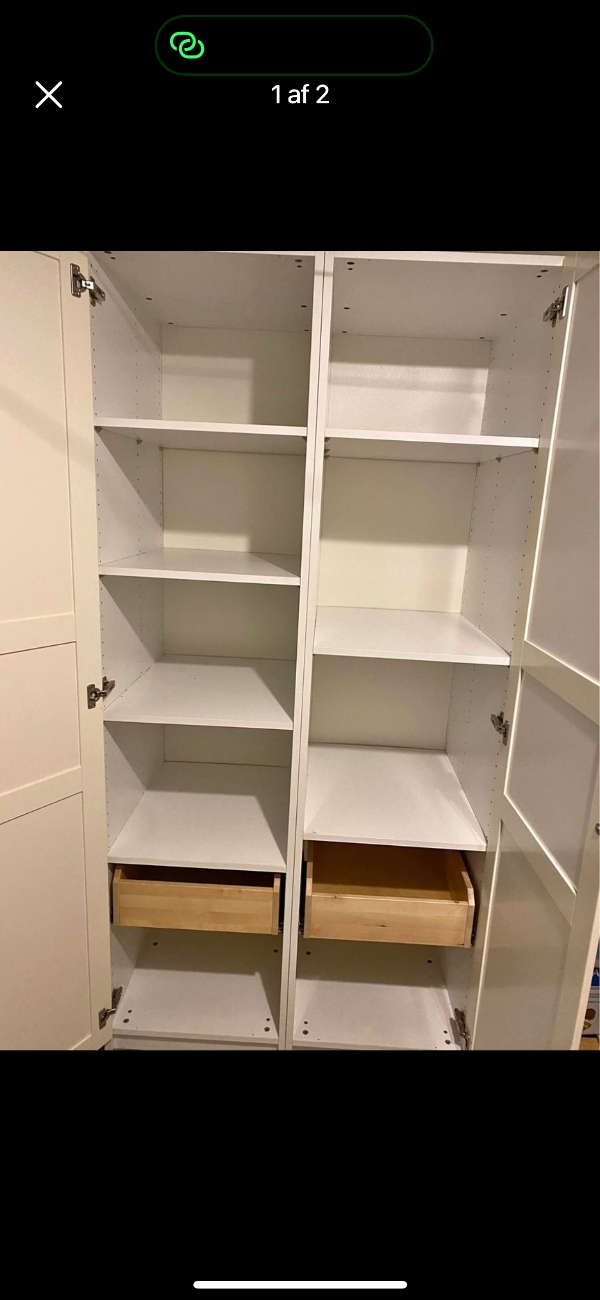 Hjælp til at flytte skab