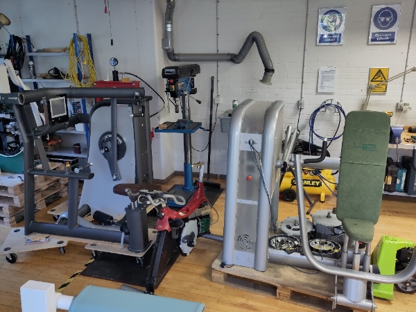 Aftentning af 500-800 kg metalskråt