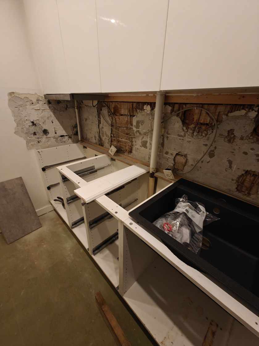 Sætte 5 fliser op som "backsplash"