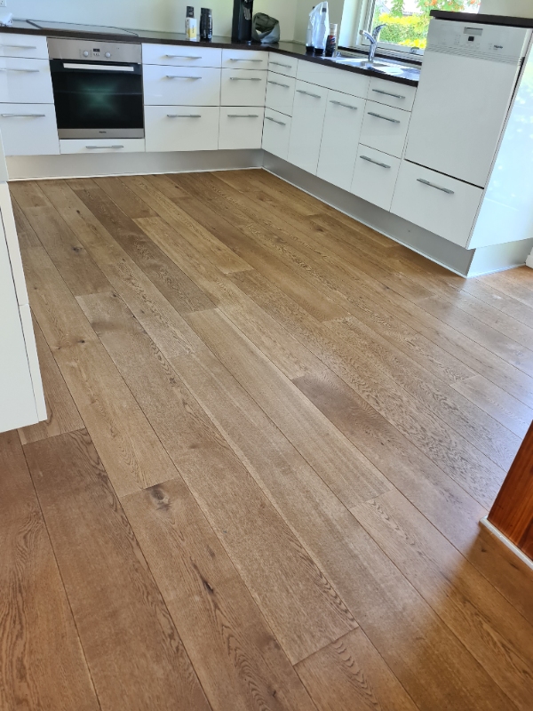 Let slibning af gulv