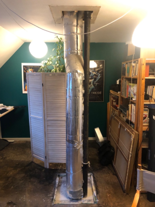 Reetablering af væg omkring ventilationsrør
