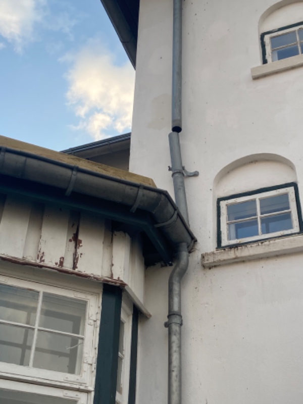 Reparation af nedløbsrør