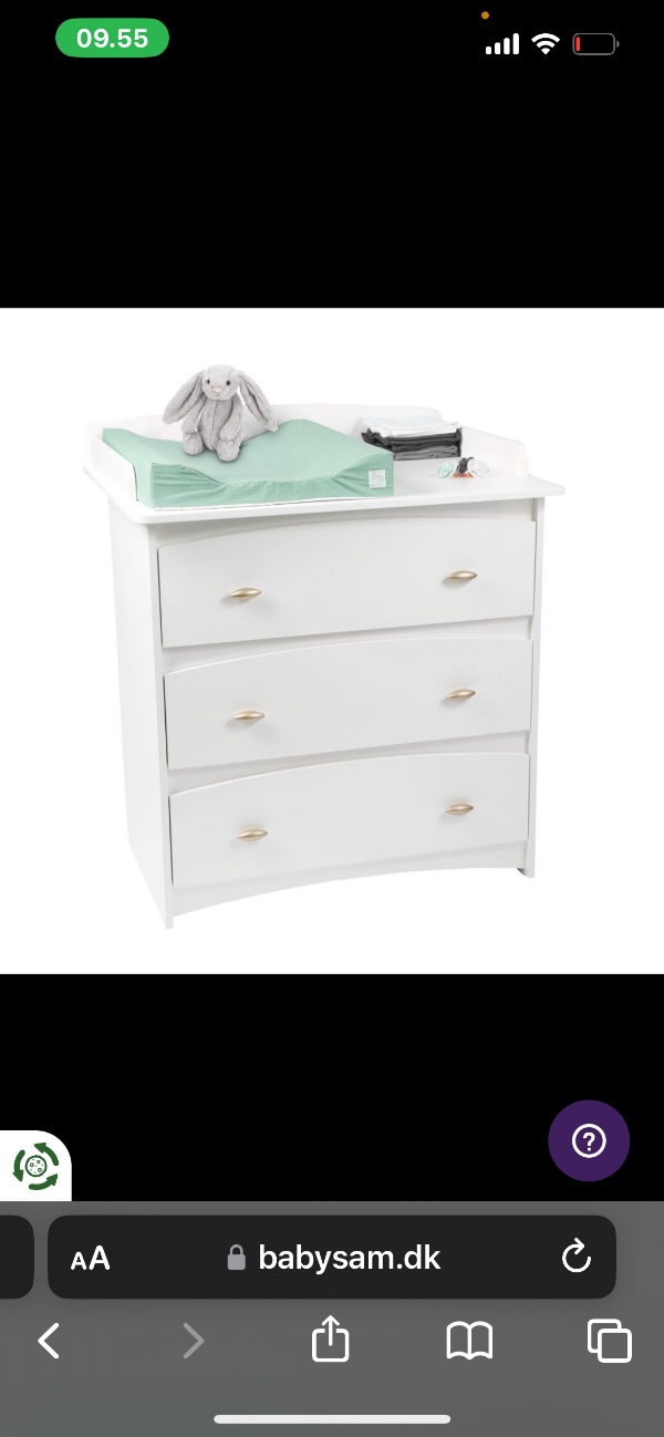 smykkeskab, fritatående køkkenskab og puslekommode skal samles