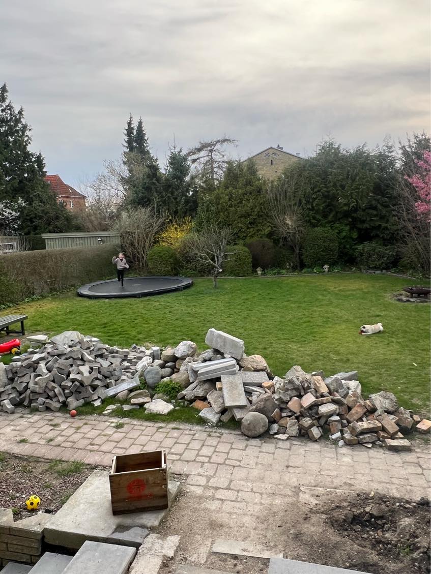 Fjernet stennog fliser