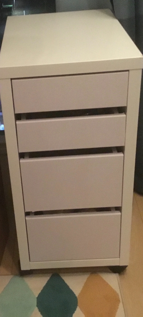 Flytning af Flyttekaser og små møbler