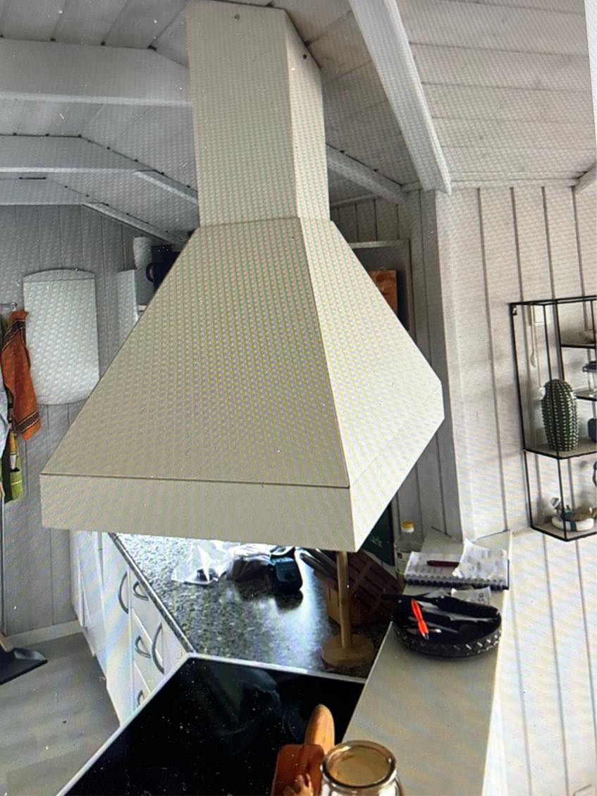 Montering af emhætte