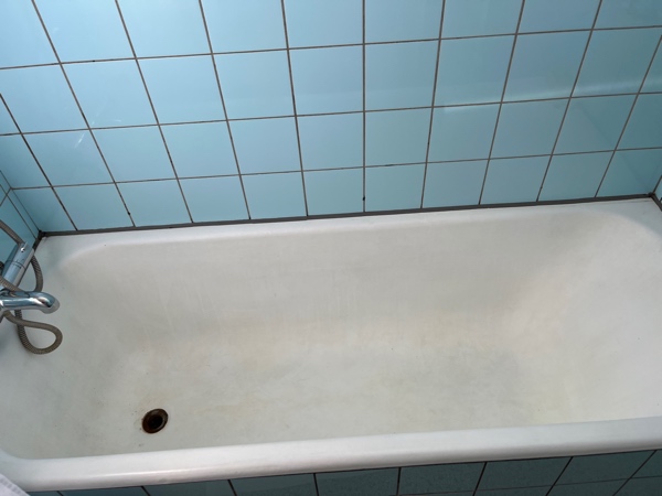 Genemaljering af badekar