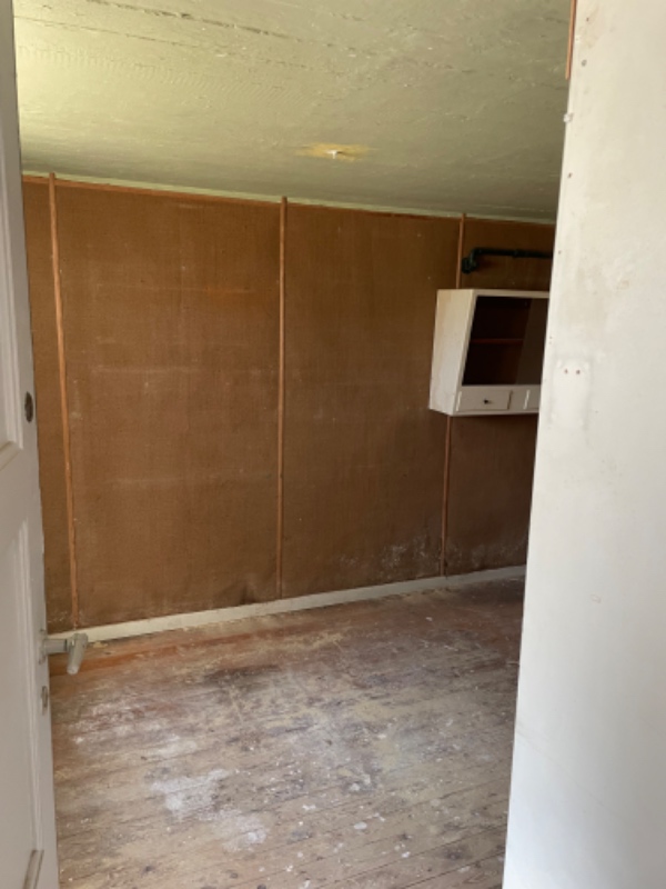 Rydning af kælderrum