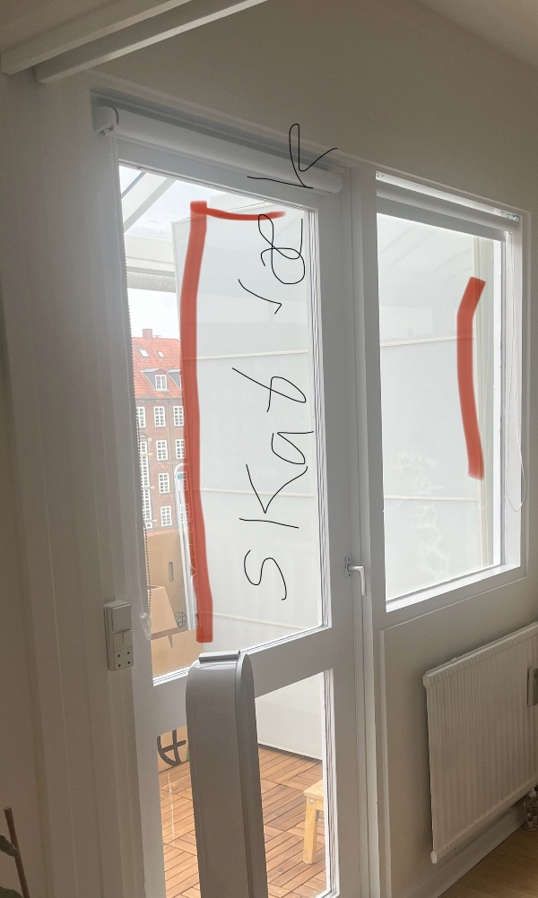 Afmontering og bortskaffelse af skabe og daybed