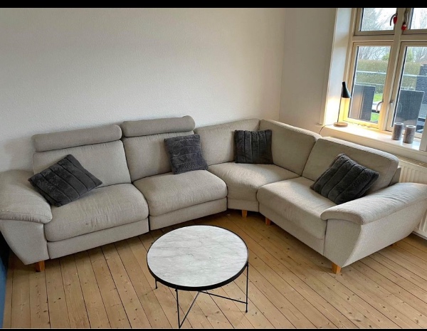 Damprensning af 3x2m hjørnesofa.